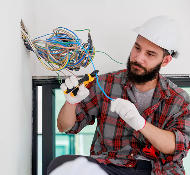 Professional Low Voltage Electrician: Your Local Systems Technician in Sun City Center, FL